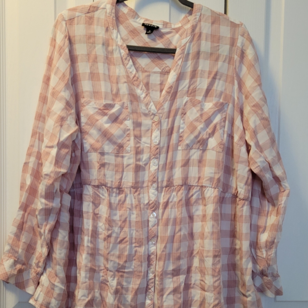 Torrid pink check long sleeve babydoll style shirt size 3
